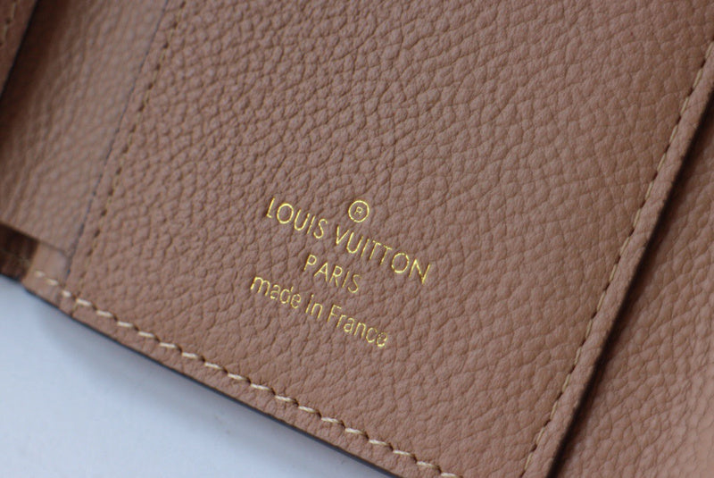 Luxurious Totes - Latest - 838