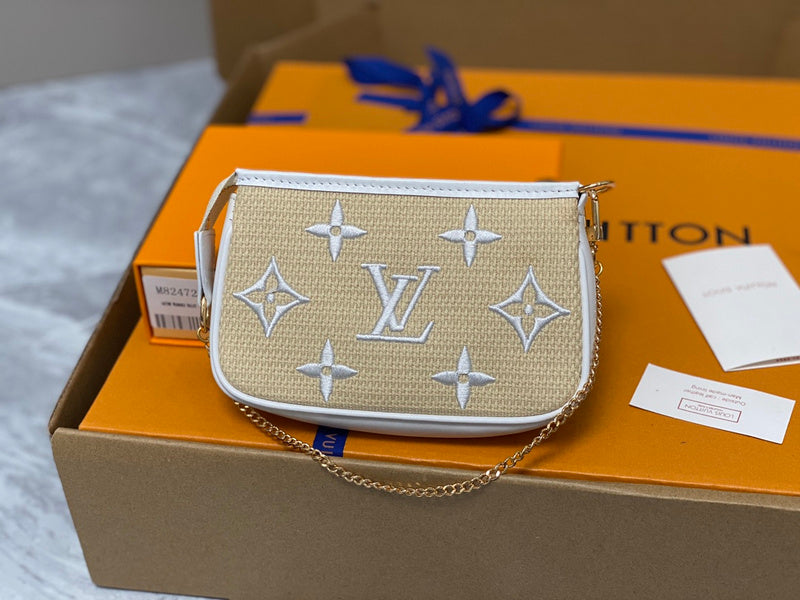 LOV - Luxurious Totes - 036