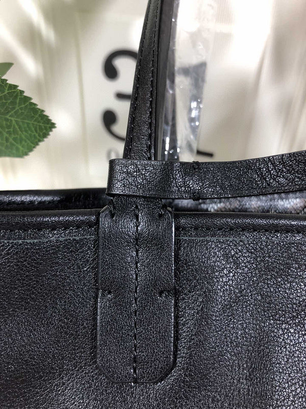 Lux-Totes - GOD Bags - 241