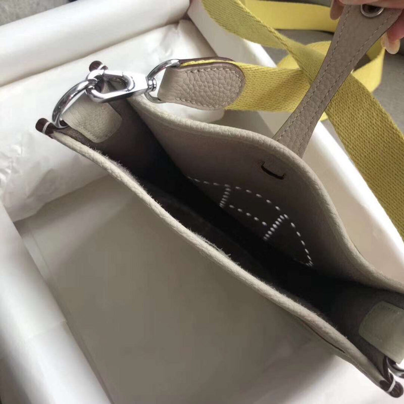 Luxurious Totes - Latest - 6836
