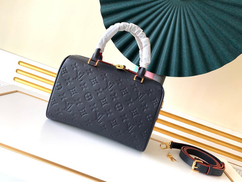 LOV - Luxurious Totes - 068