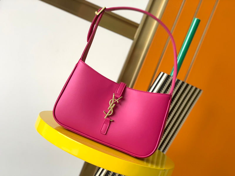 Luxurious Totes - Latest - 8574