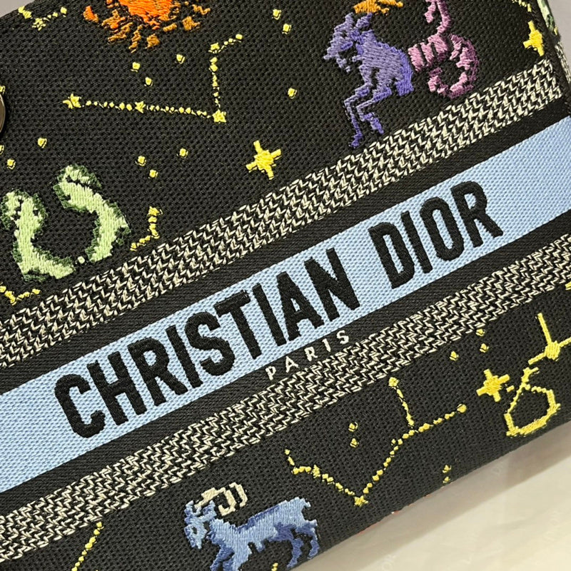 Luxurious Totes - Latest - 6198