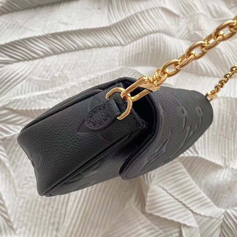 LOV - Luxurious Totes - 184