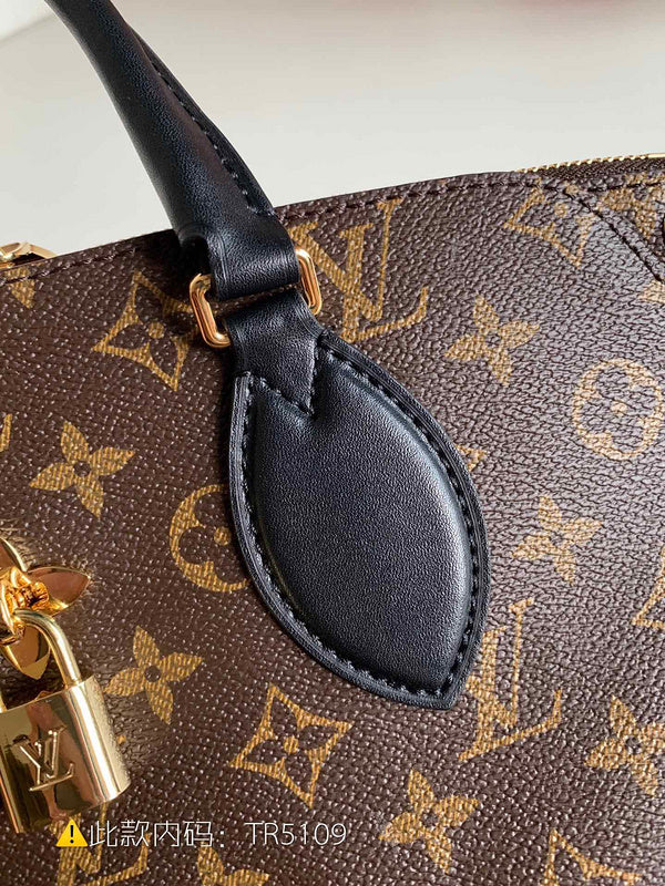 Luxurious Totes - Latest - 2362