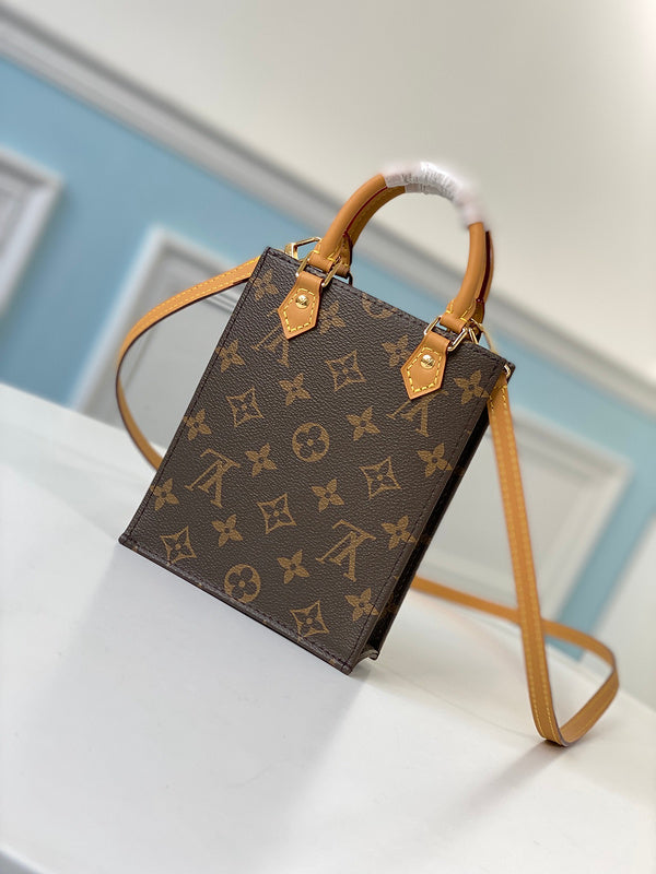 LOV - Luxurious Totes - 1947