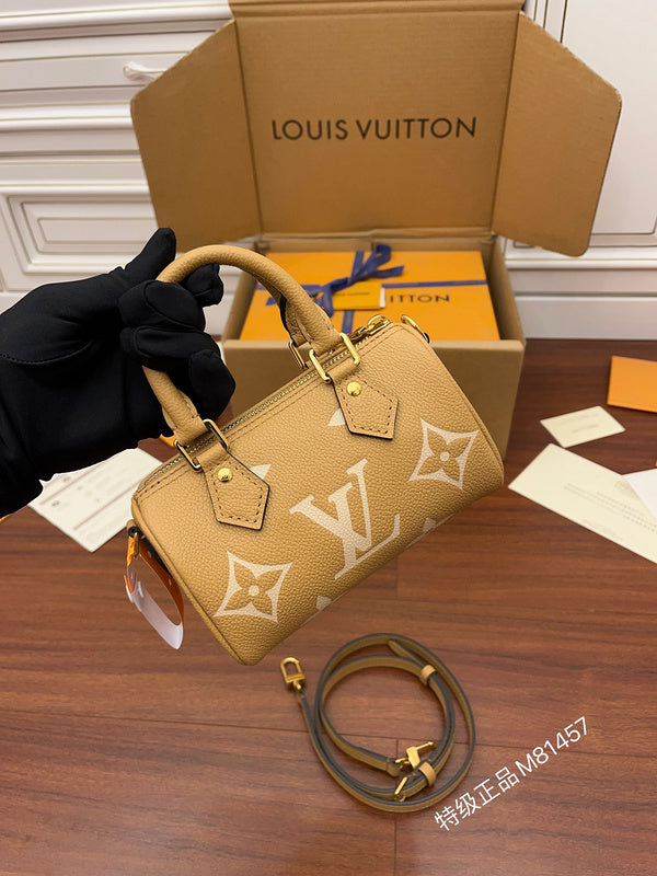 LOV - Luxurious Totes - 1056
