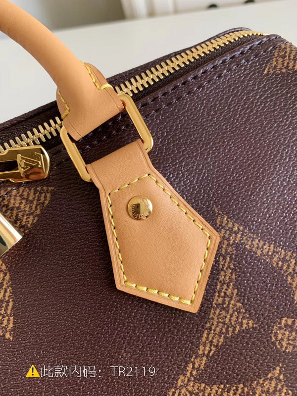 Luxurious Totes - Latest - 9705