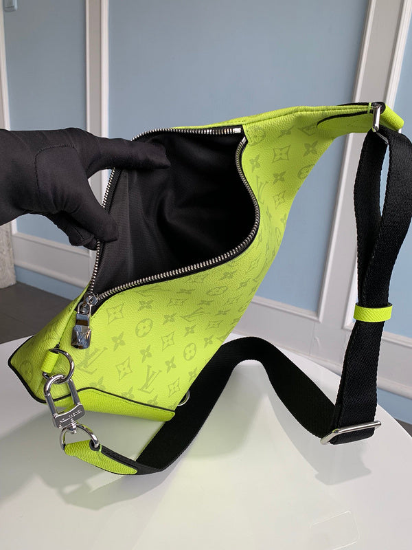 LOV - Luxurious Totes - 031