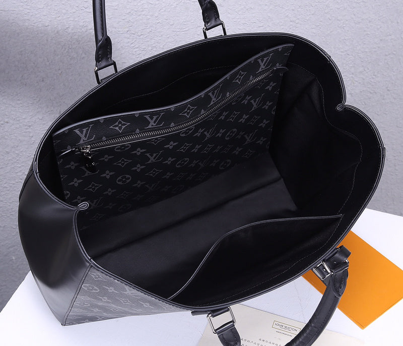 LOV - Luxurious Totes - 2555