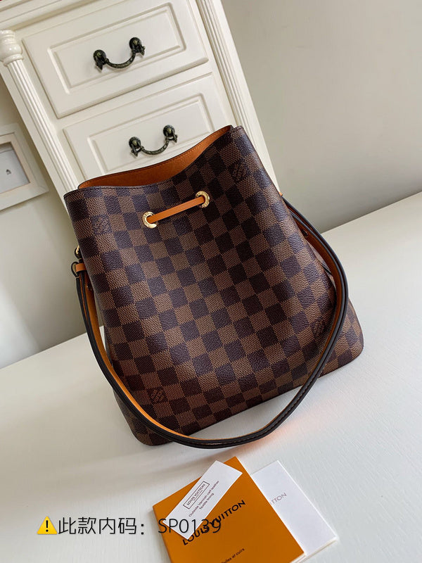 Luxurious Totes - Latest - 9765