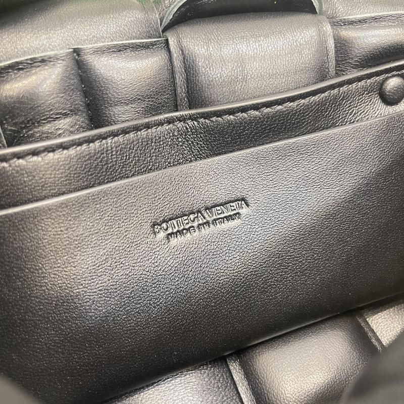 Luxurious Totes - Latest - 6994