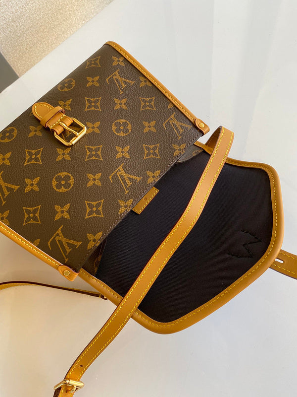 LOV - Luxurious Totes - 1861