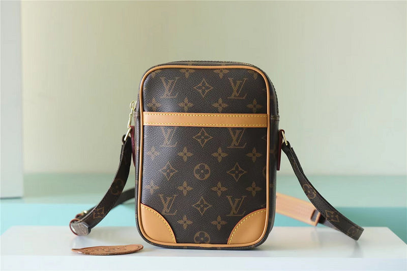 Lux-Totes - LOV Bags - 3888