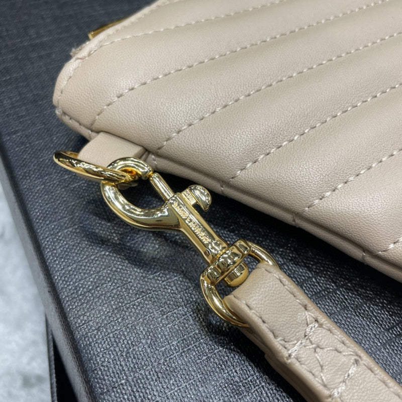 Luxurious Totes - Latest - 8959