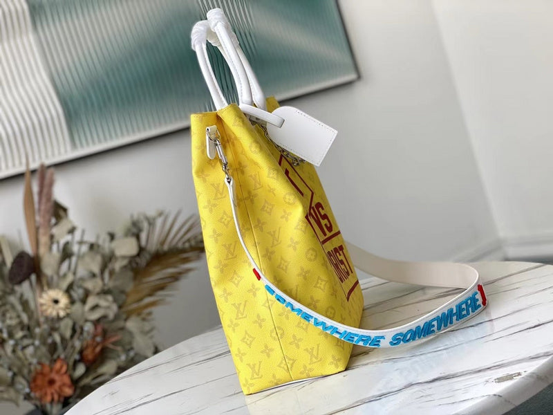 LOV - Luxurious Totes - 2451