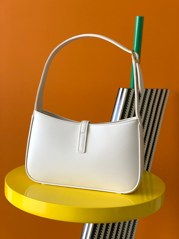 Luxurious Totes - Latest - 8576