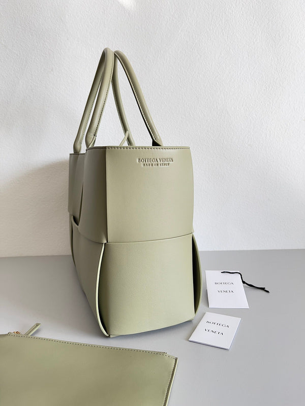 Luxurious Totes - Latest - 6971