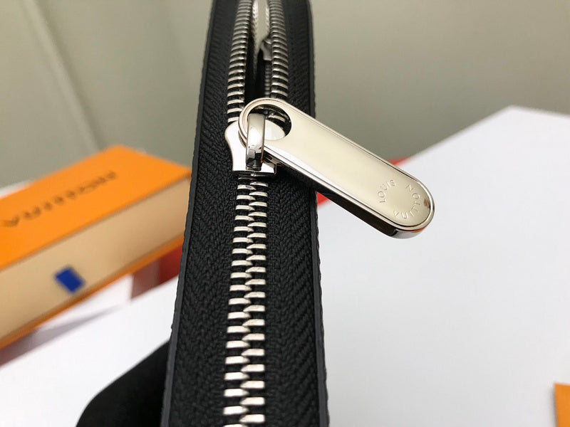 Luxurious Totes - Latest - 777