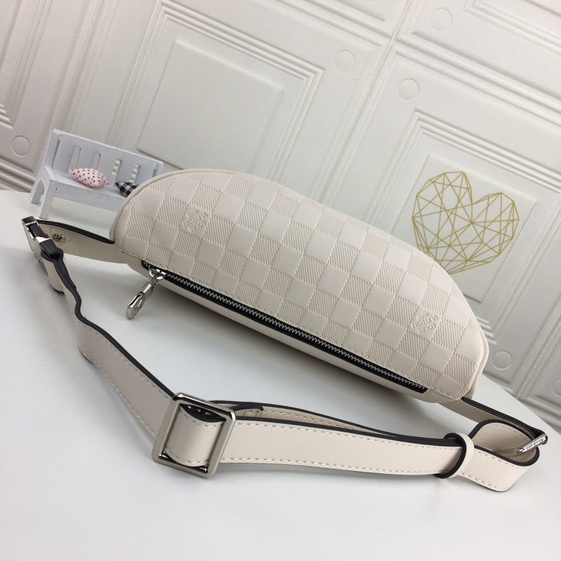 LOV - Luxurious Totes - 2366