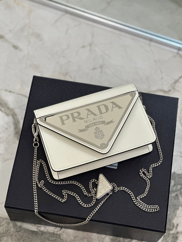 PDA - Luxurious Totes - 077