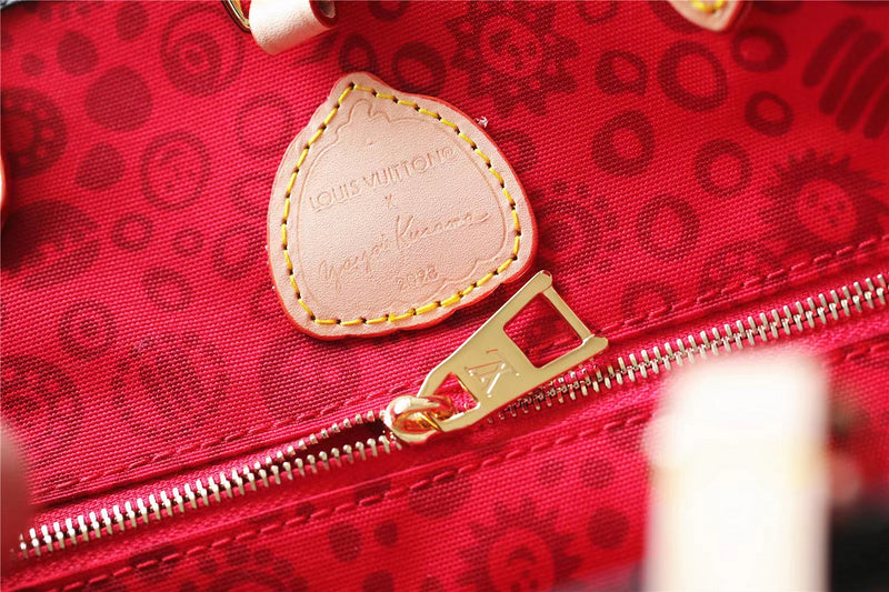 Lux-Totes - LOV Bags - 440