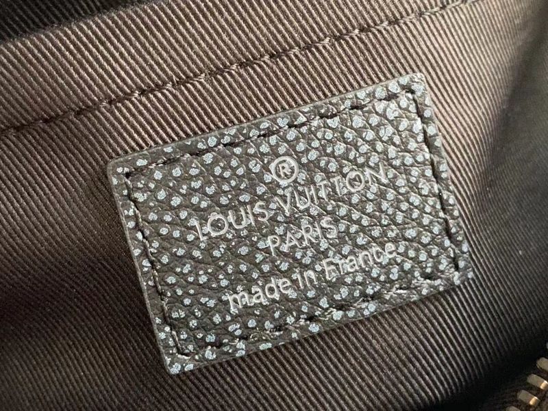 LOV - Luxurious Totes - 779