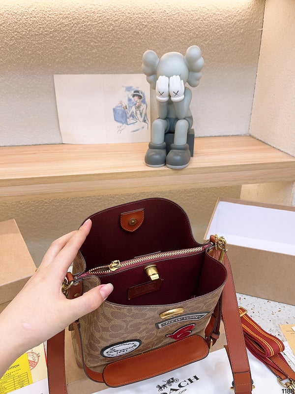 Luxurious Totes - CCH2 Bags - 102