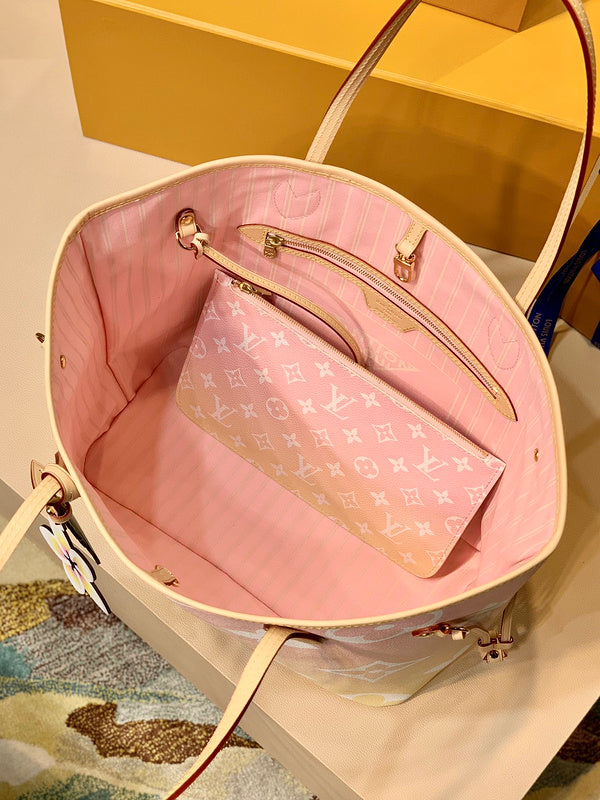 LOV - Luxurious Totes - 2446