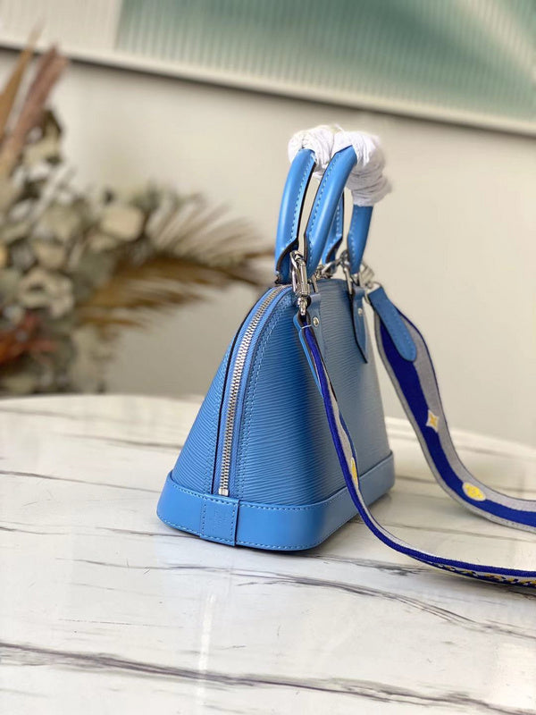 LOV - Luxurious Totes - 2387