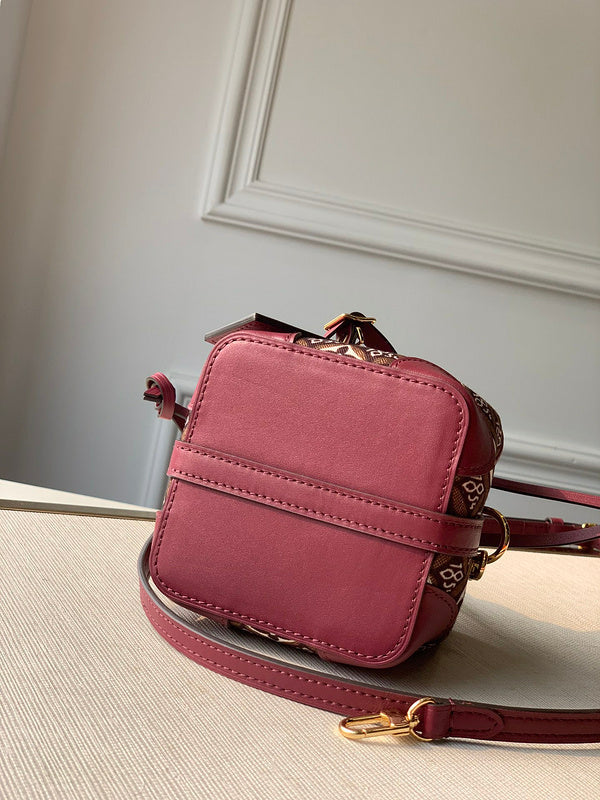 Luxurious Totes - Latest - 1543