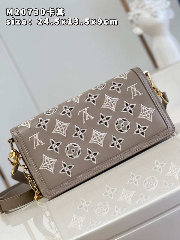 LOV - Luxurious Totes - 917