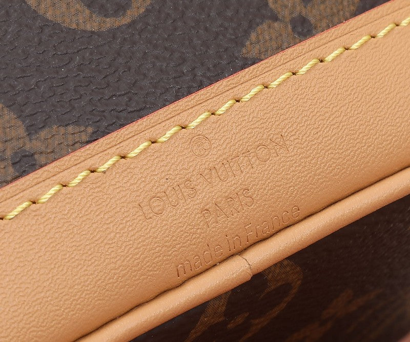 LOV - Luxurious Totes - 1661