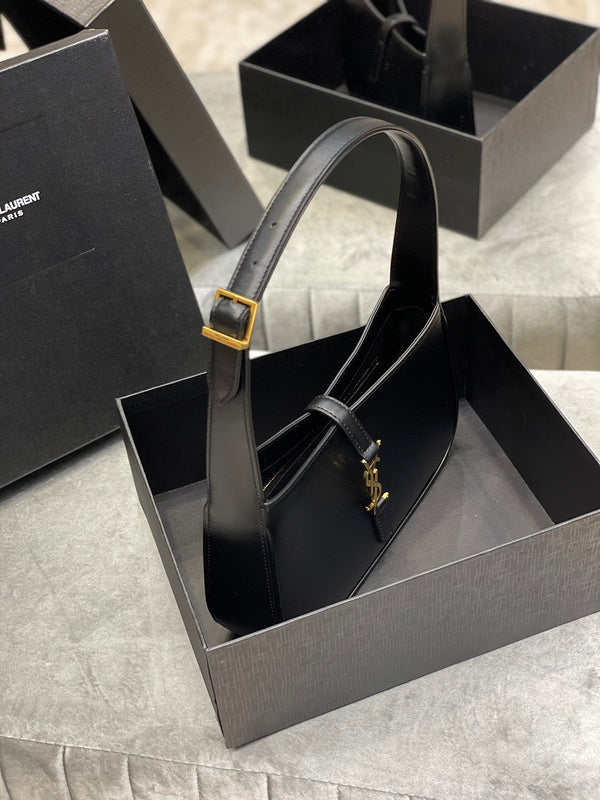 Luxurious Totes - Latest - 8340