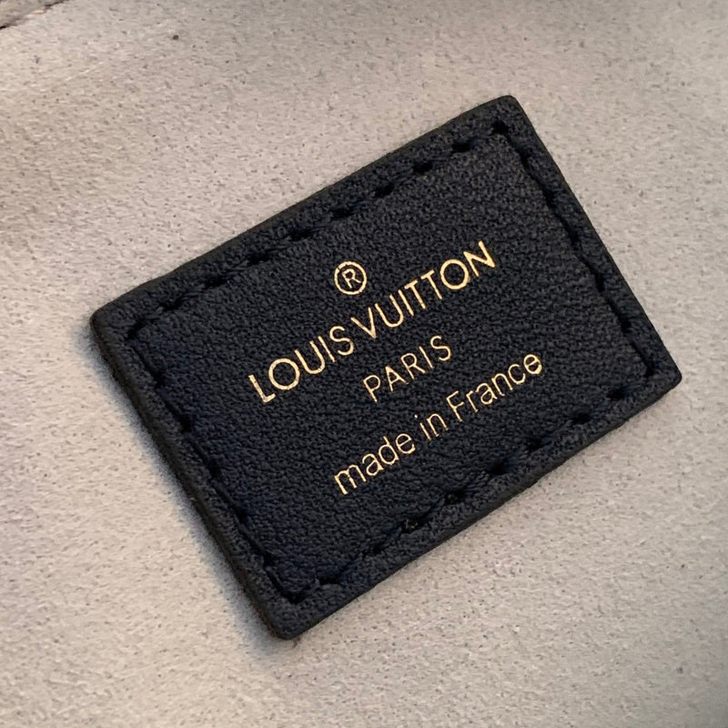 LOV - Luxurious Totes - 1197