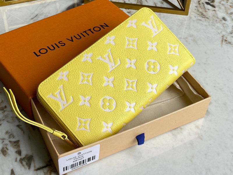 LOV - Luxurious Totes - 1622