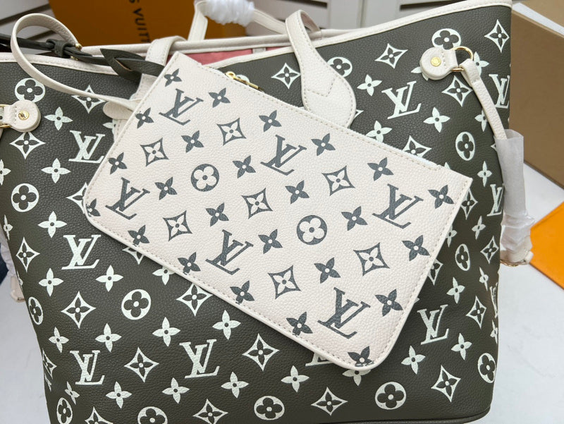 LOV - Luxurious Totes - 1430