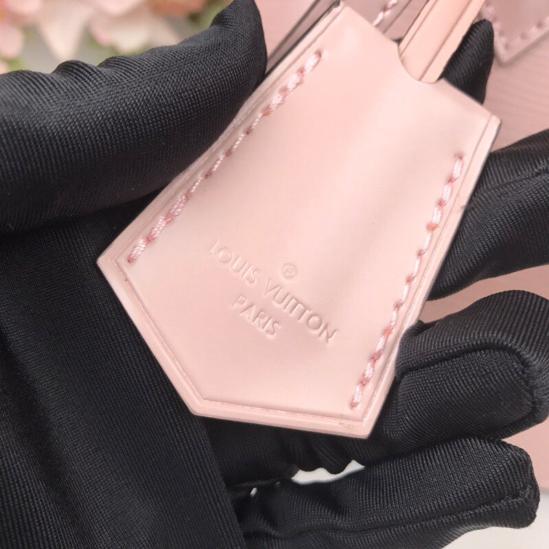 LOV - Luxurious Totes - 1202