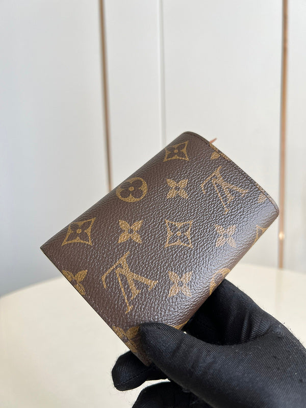 LOV - Luxurious Totes - 1868