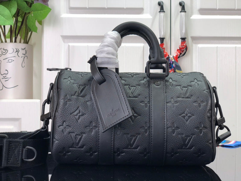 LOV - Luxurious Totes - 1365