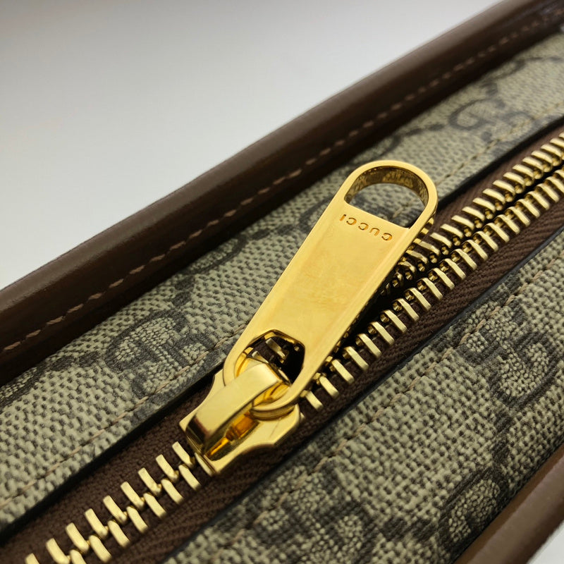 GUI - Luxurious Totes - 084