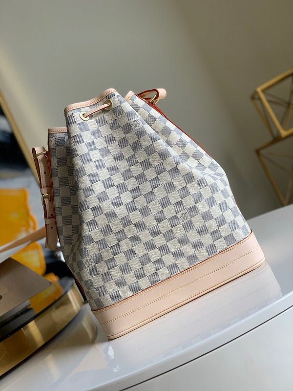 LOV - Luxurious Totes - 2194