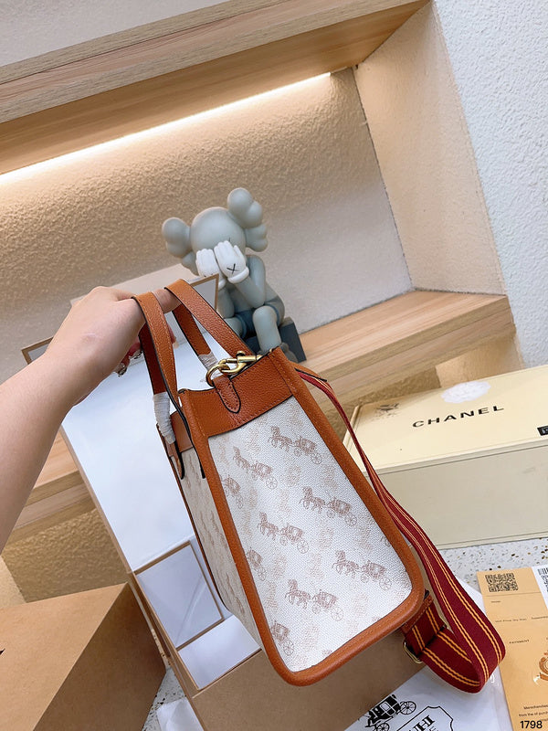 Luxurious Totes - CCH2 Bags - 014
