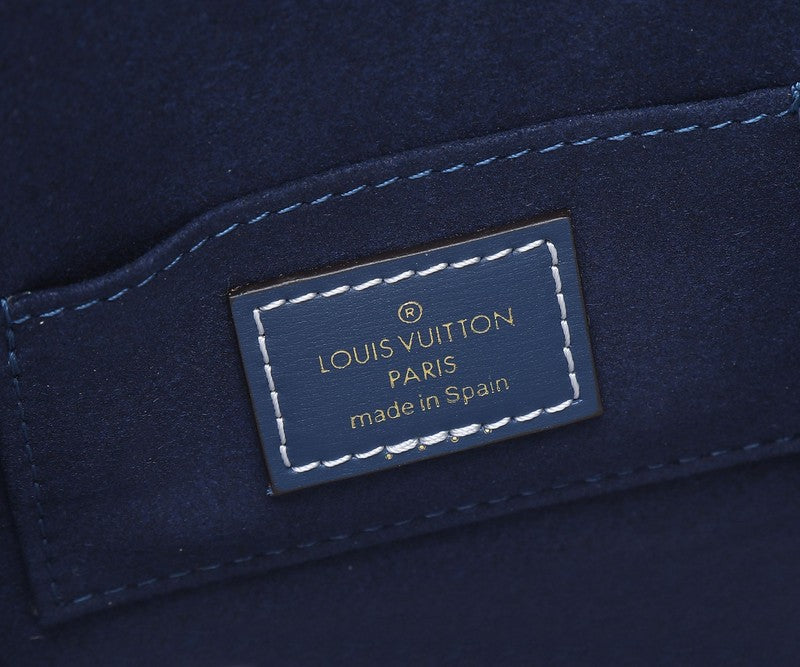 LOV - Luxurious Totes - 1659