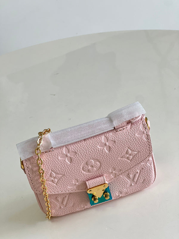 LOV - Luxurious Totes - 1698