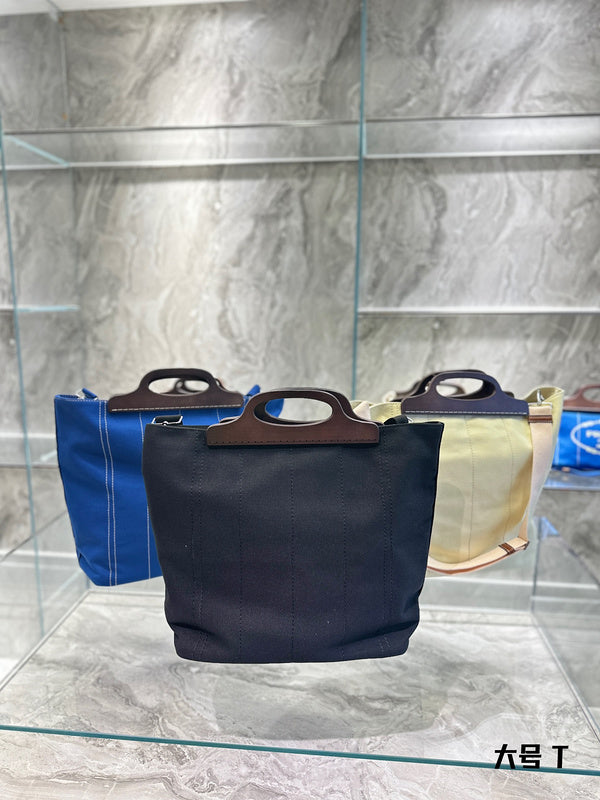 Luxurious Totes - PDA3 Bags - 241