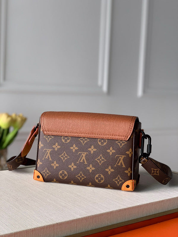 Luxurious Totes - Latest - 2135