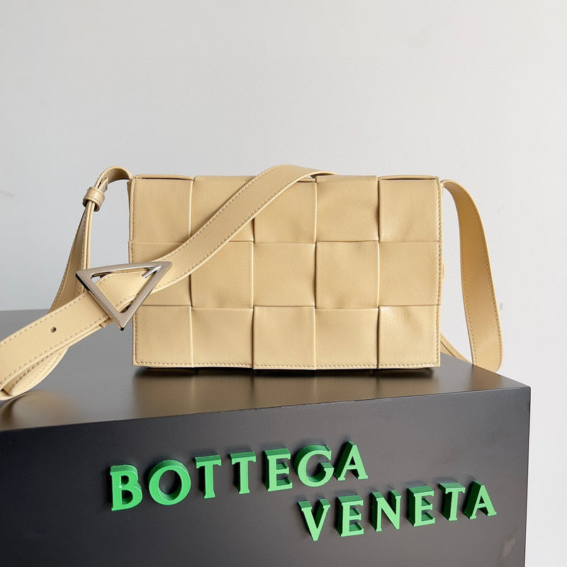 Luxurious-Totes - BV Bags - 2001