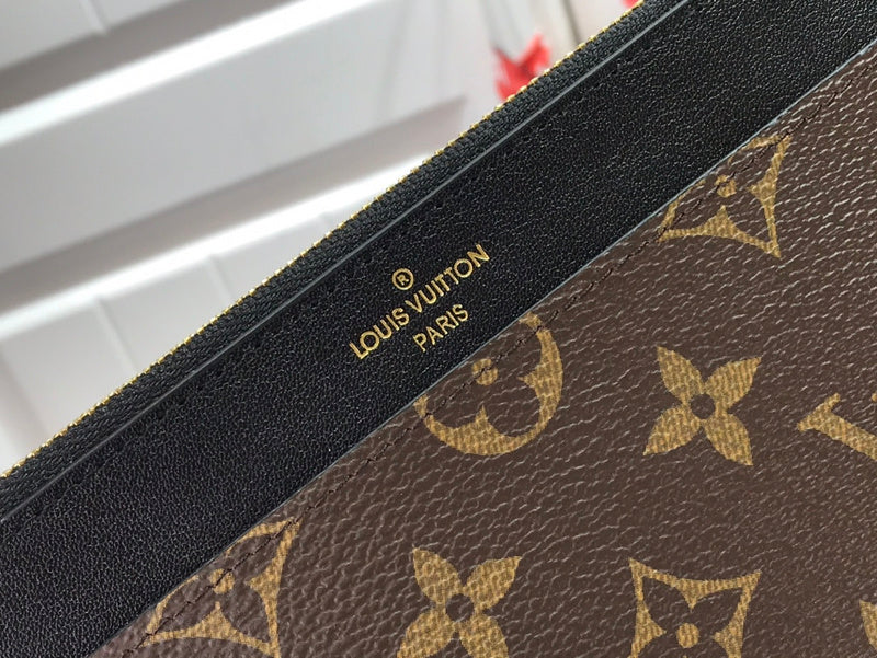 LOV - Luxurious Totes - 2427
