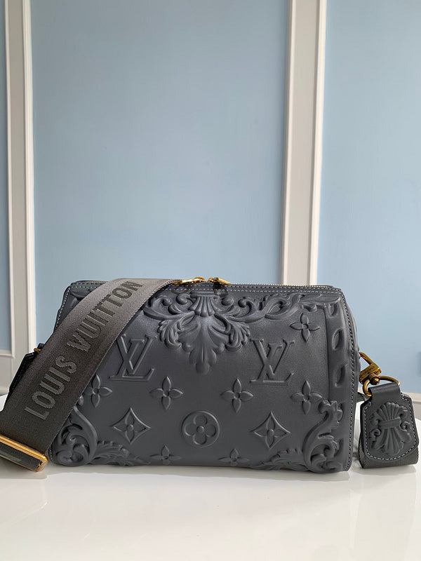 LOV - Luxurious Totes - 022